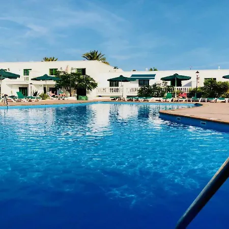 Apartment Florencia, With Pool & Wifi In Puerto Del Carmen Puerto del Carmen  Exterior photo